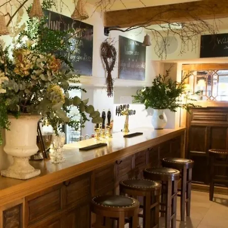 The Bell At Hampton Poyle-3